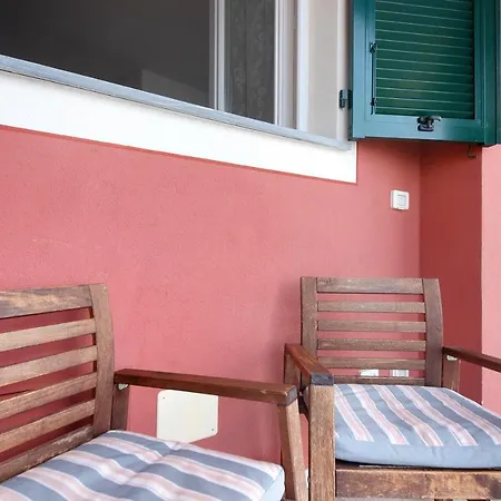 公寓 Casa Mare Montaretto 2 *